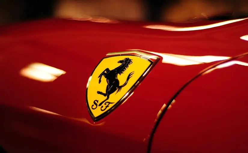 Ferrari-Aktie crasht: 15% Minus nach enttäuschender 2030-Prognose